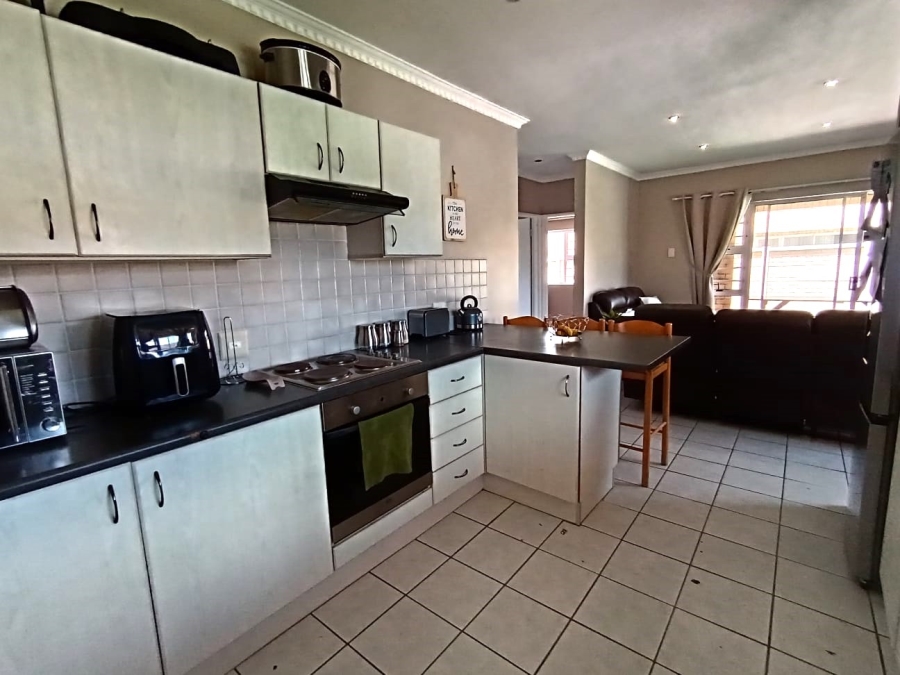 2 Bedroom Property for Sale in Parsonsvlei Eastern Cape